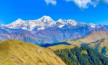 Dayara Bugyal Trek
